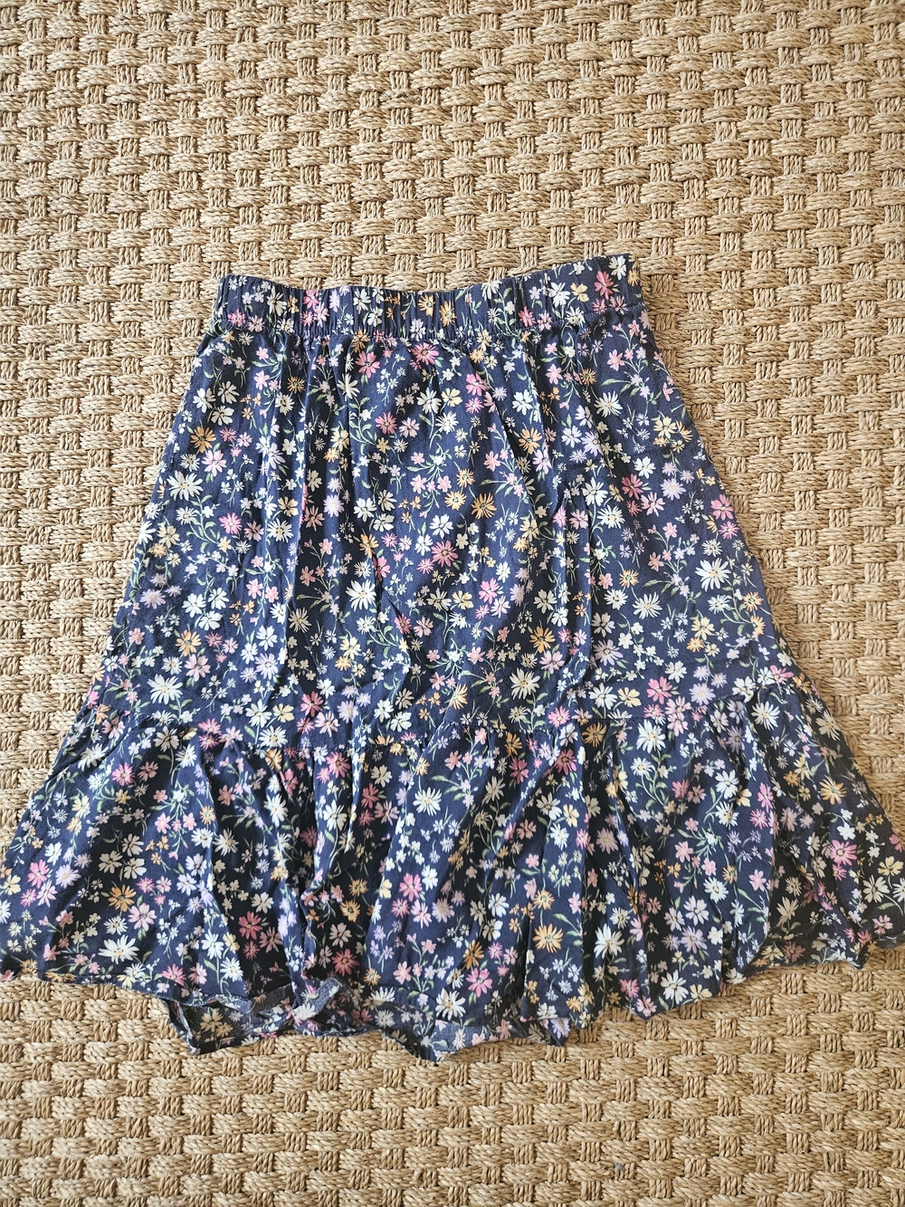 Old Navy Girls Navy Floral Tiered Skirt - Picture 1 of 2